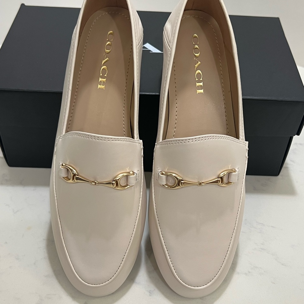Coach Women's Cream Loafers with Gold Detail - Picture 7 of 14